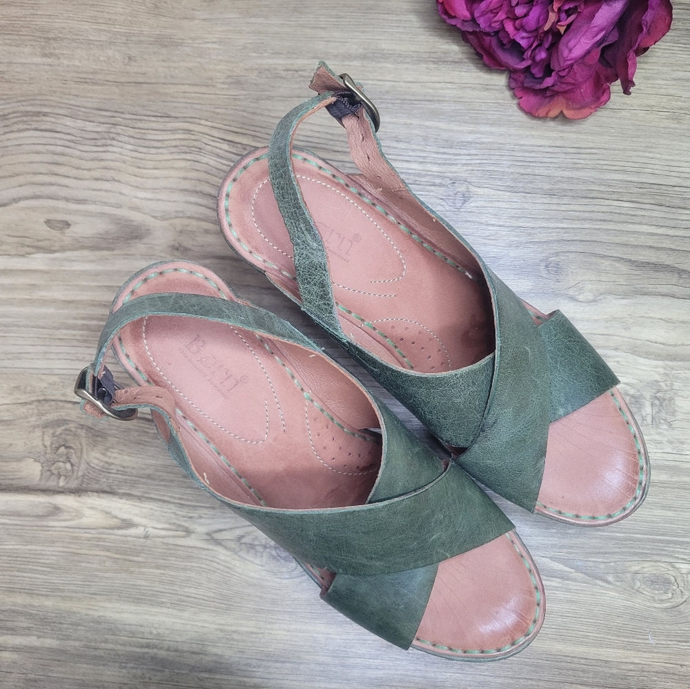Born green platform wedge slingback sandals women's size 10 - Picture 6 of 6